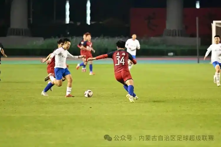 欧冠对决：里昂 VS 曼联